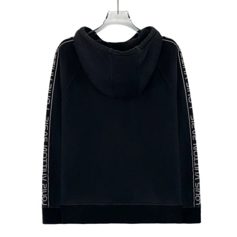 Louis Vuitton Louis Vuitton Black side logo monogram printed cotton hood Size US M / EU 48-50 / 2 - 2 Thumbnail