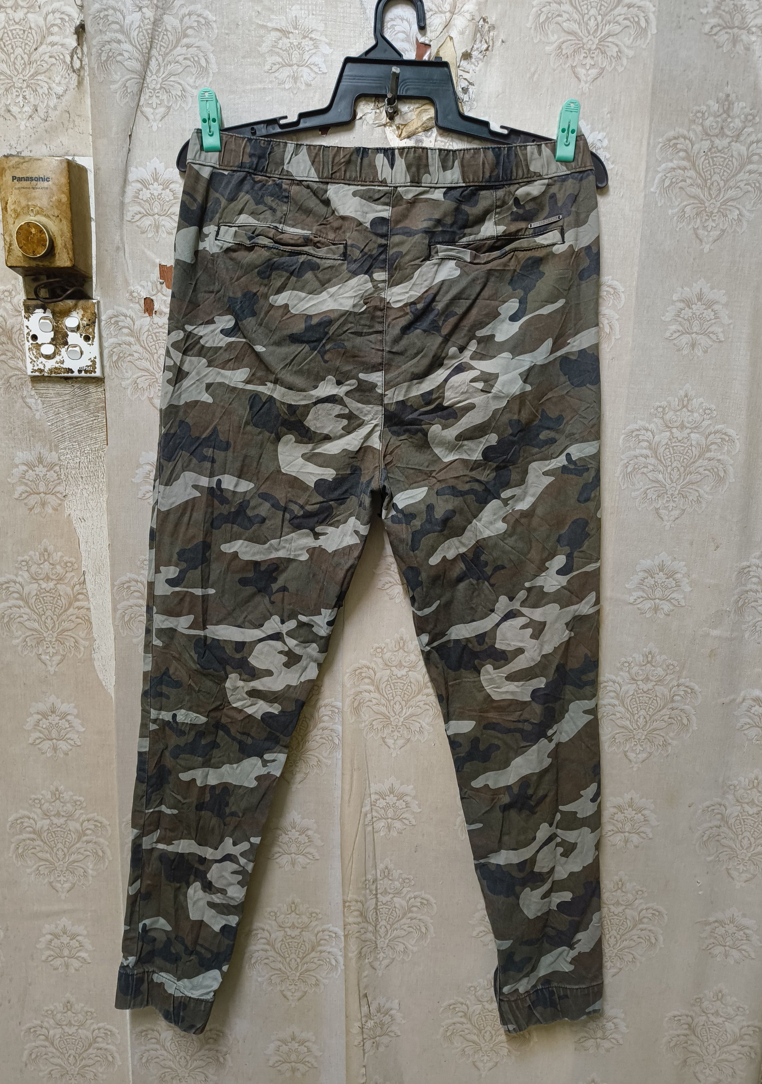 Guess Guess Jogger pants army Camouflage Size US 35 - 2 Thumbnail