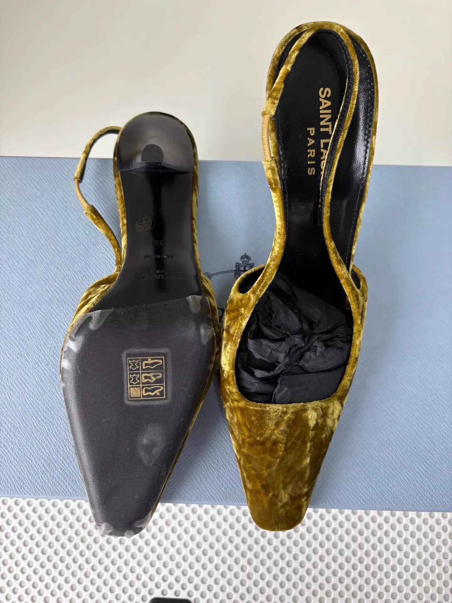 Saint Laurent Paris Saint Laurent Mustard Yellow Pointed-Toe Velvet Heels 36 Size US 5.5 / IT 35.5 - 4 Thumbnail