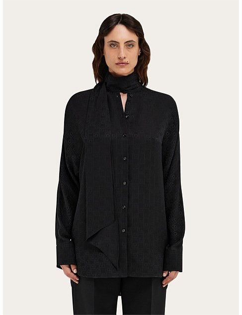 Salvatore Ferragamo o1s1rm0426 Sash Collar Viscose Blouse in Black Size L / US 10 / IT 46 - 3 Thumbnail