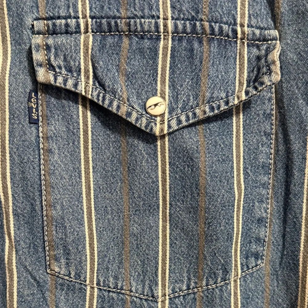 Levi's Vintage Clothing 90s Levi’s Denim Sleeveless Pearl Snap Button-Up Shirt Size US L / EU 52-54 / 3 - 5 Thumbnail