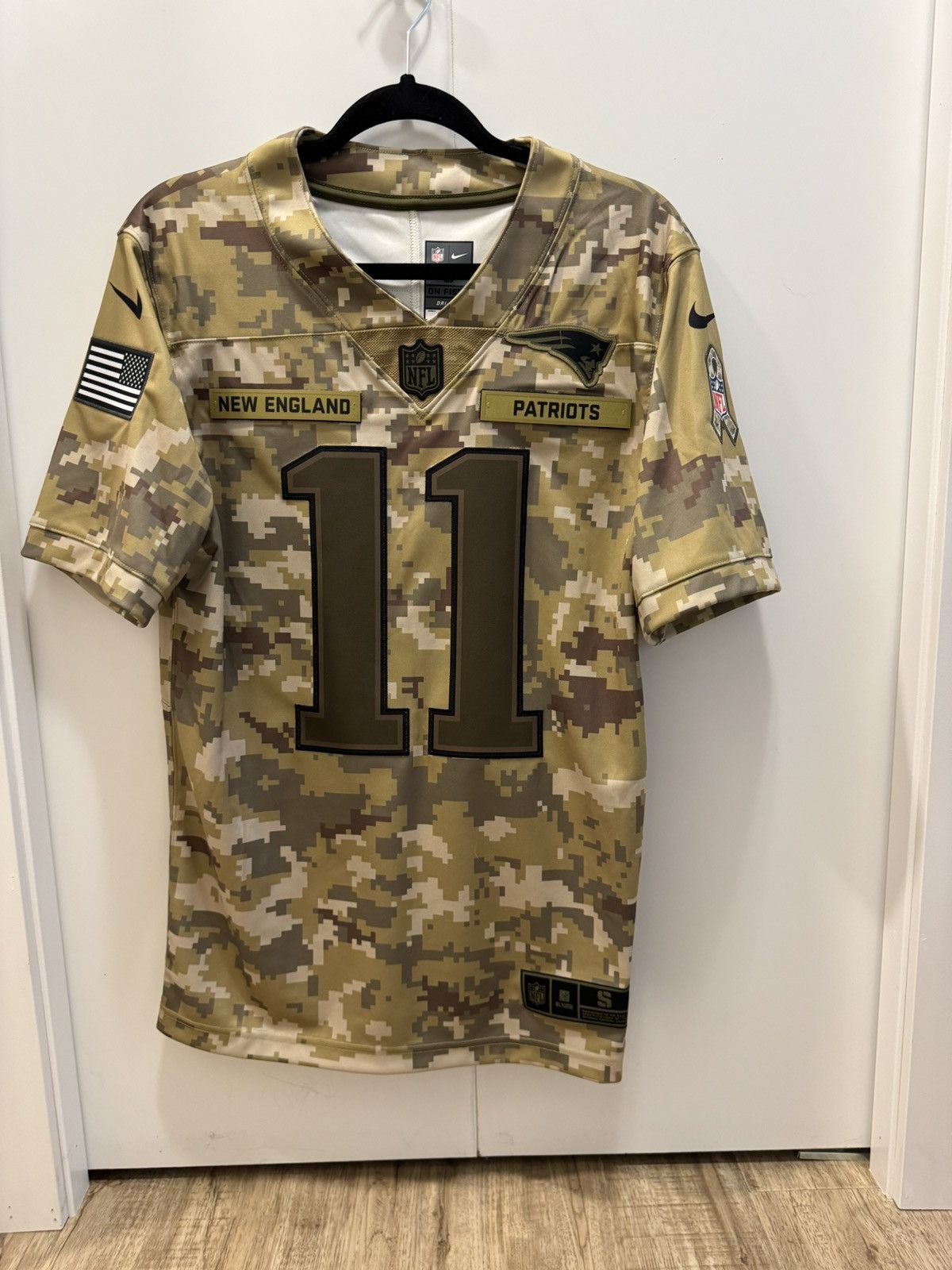 image of Nike New England Patriots Julian Edelman Jersey in Camo, Men's (Size Small)