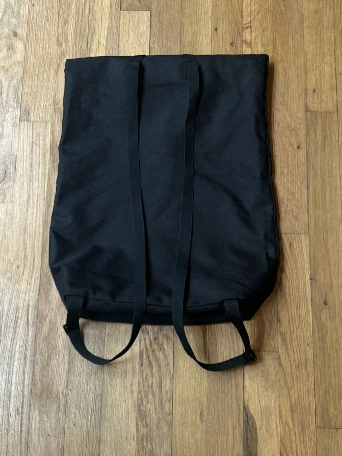 On On Cloud Running Ambassador Marketing Black Tote Backpack Size ONE SIZE - 2 Thumbnail