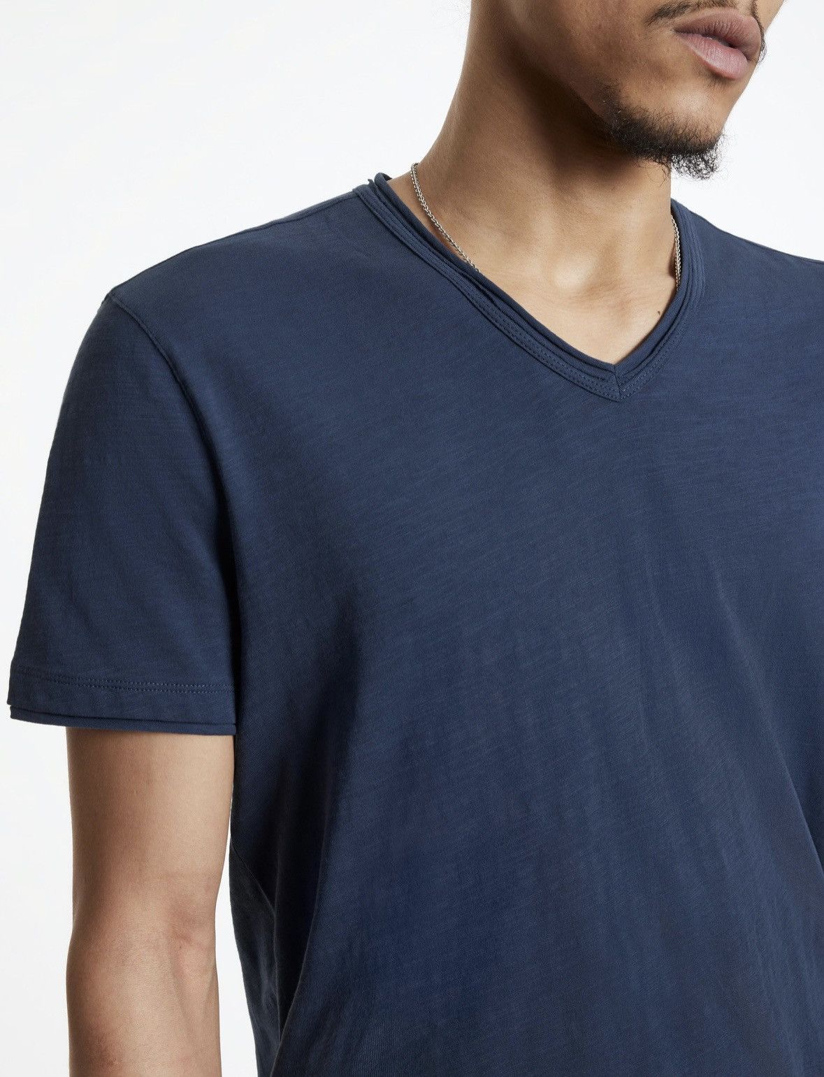 John Varvatos John Varvatos Miles V-Neck Tee Size US M / EU 48-50 / 2 - 3 Thumbnail