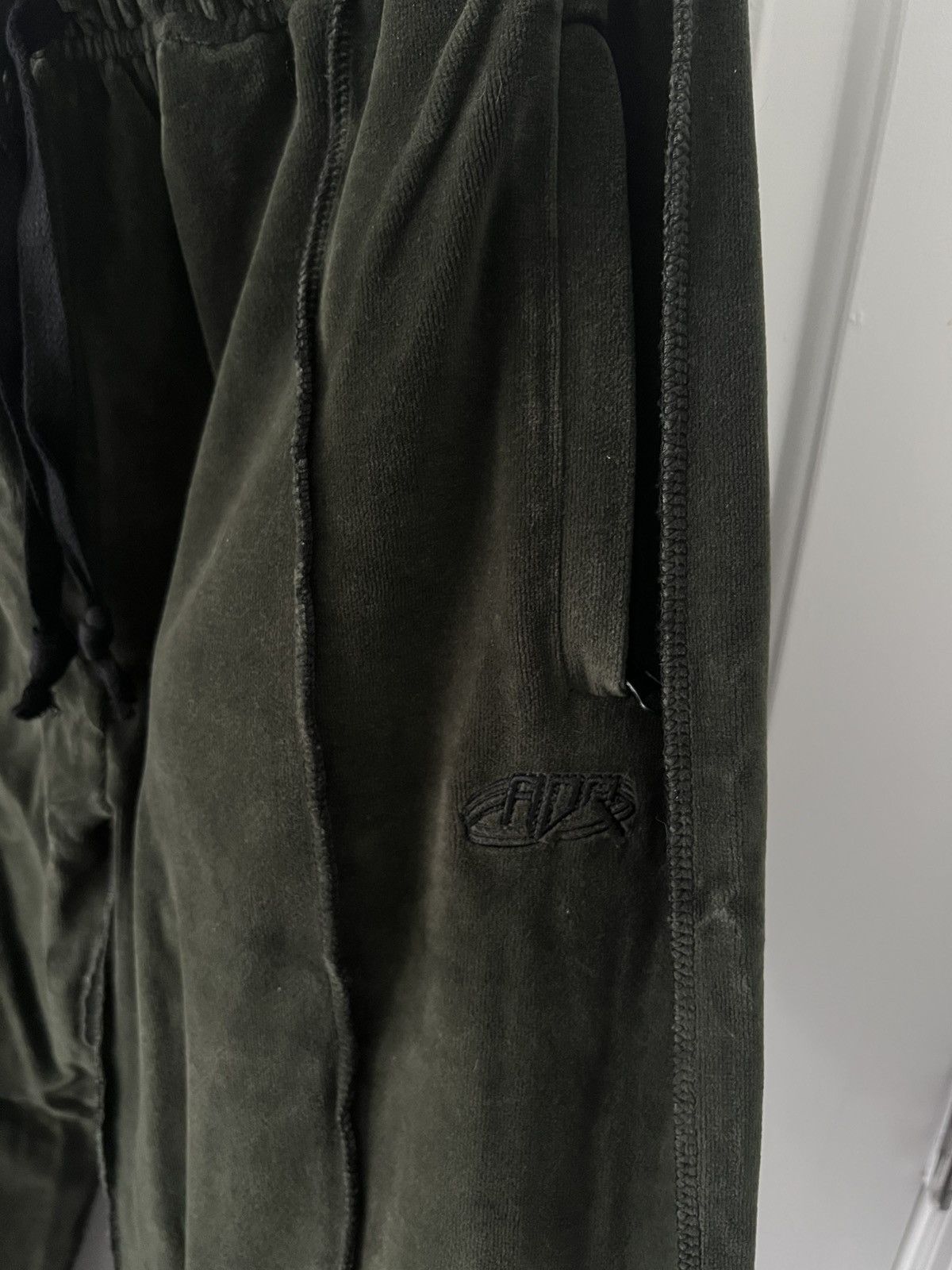 Other Atelier De Roupa Forest Green Velour Sweatpants Size US 32 / EU 48 - 3 Thumbnail