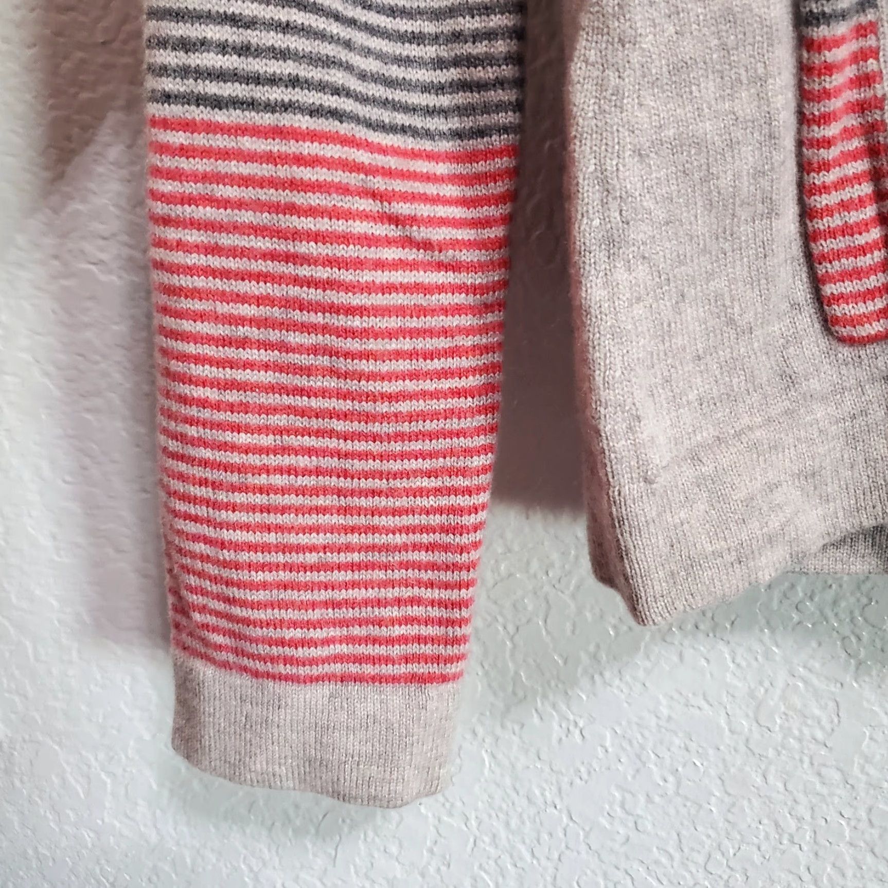 Patagonia VINTAGE Patagonia Cardigan Womens M Gray Lambswool Blend Button Sweater Grandpa Preppy Size M / US 6-8 / IT 42-44 - 5 Thumbnail