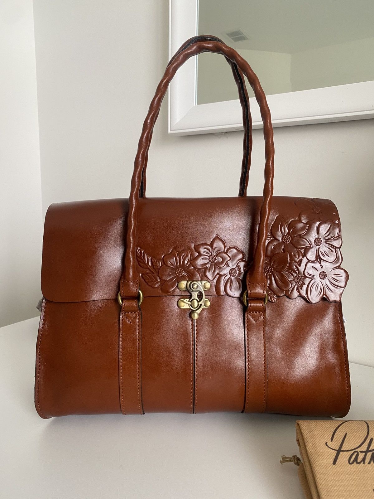 NWT Patrica Nash Vienna Hand Cut Tooled Tan Leather Handbag
