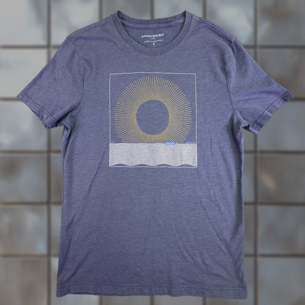 Banana Republic VINTAGE Banana Republic Shirt Men S Navy Blue Graphic T-Shirt Spring 78 Sun Boat Size US S / EU 44-46 / 1 - 1 Thumbnail