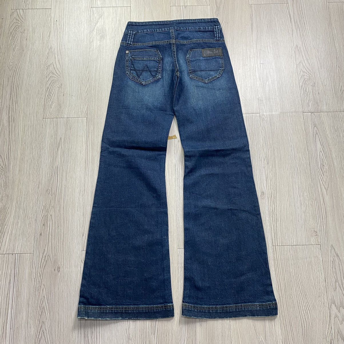Beauty Beast × If Six Was Nine × Le Grande Bleu (L.G.B.) BUNDLE DEALS ! Impala Tees + Wrangler Flare jeans Size US 30 / EU 46 - 4 Thumbnail
