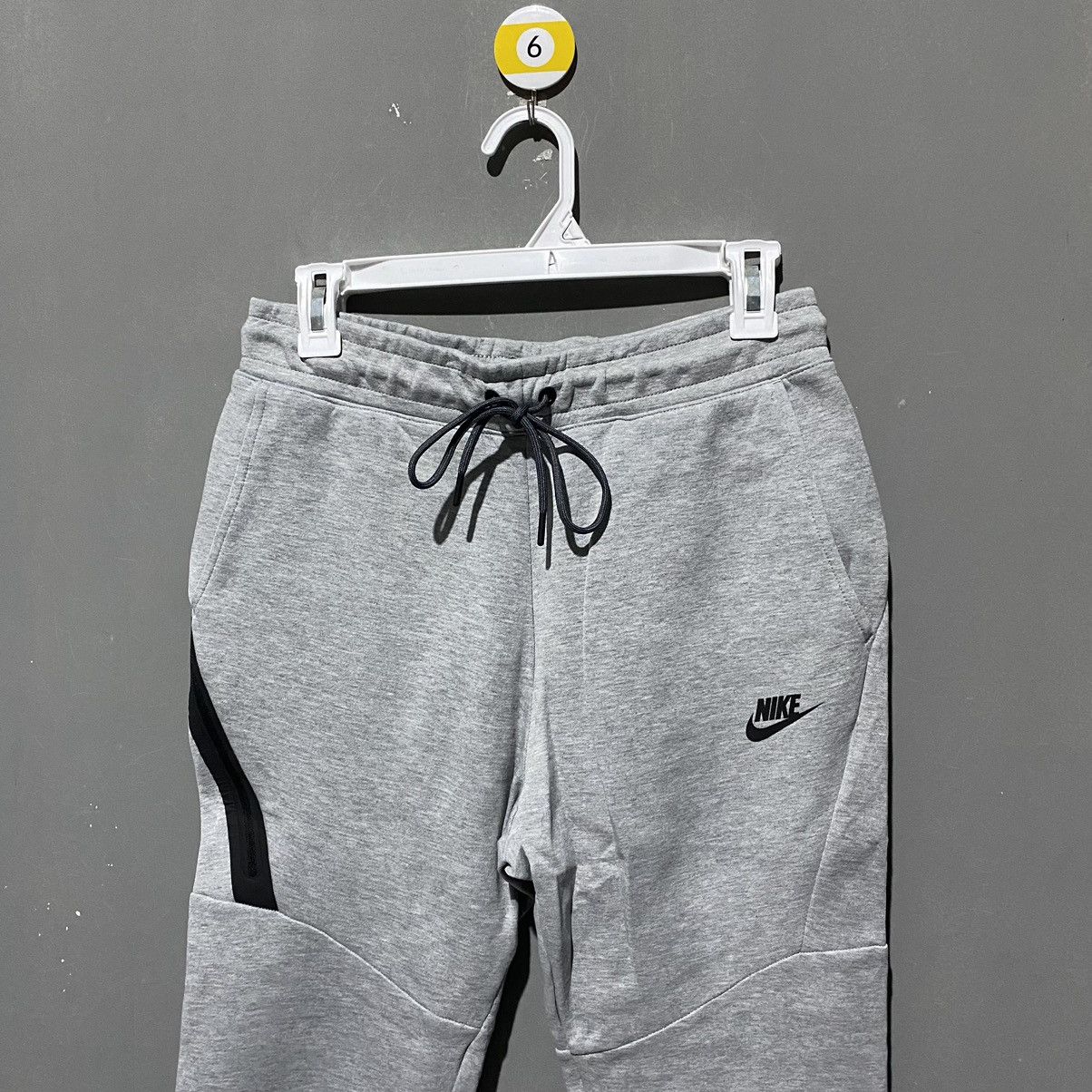 Nike Men's Nike Tech Fleece Jogger Sweatpants Gray Size US 28 / EU 44 - 2 Thumbnail