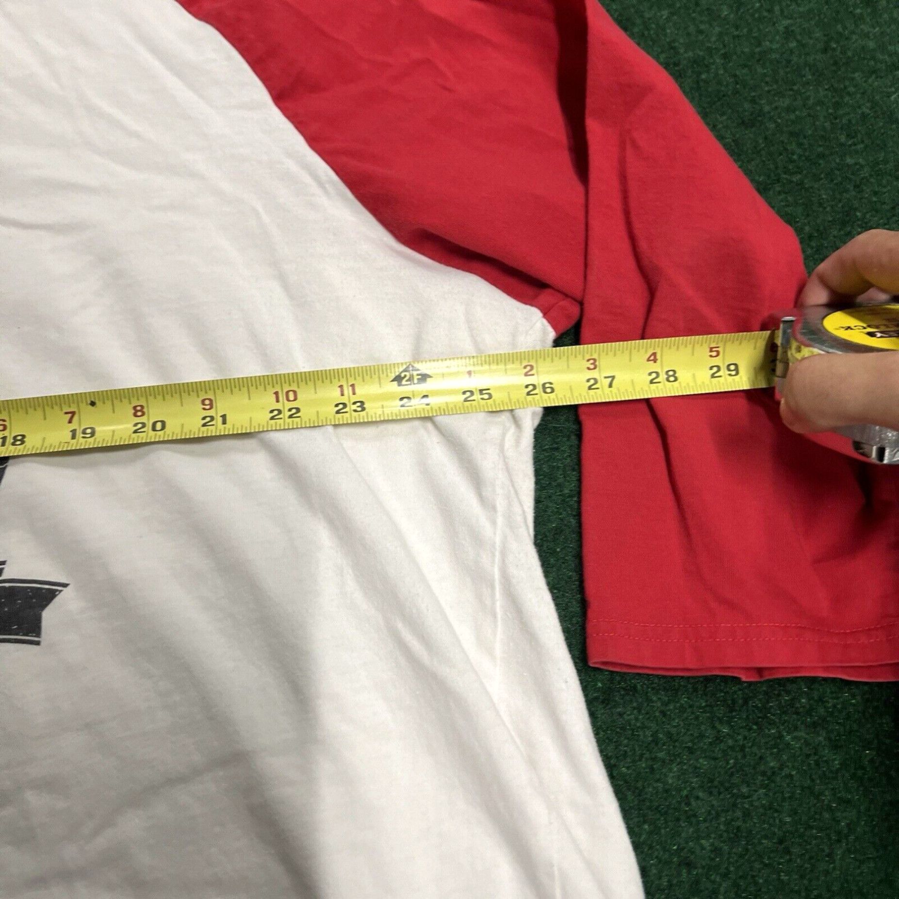 Vintage Chicago Band World Tour Raglan 3/4 Sleeve T Shirt 2XL XXL Red White Cardinal Size US XXL / EU 58 / 5 - 4 Thumbnail