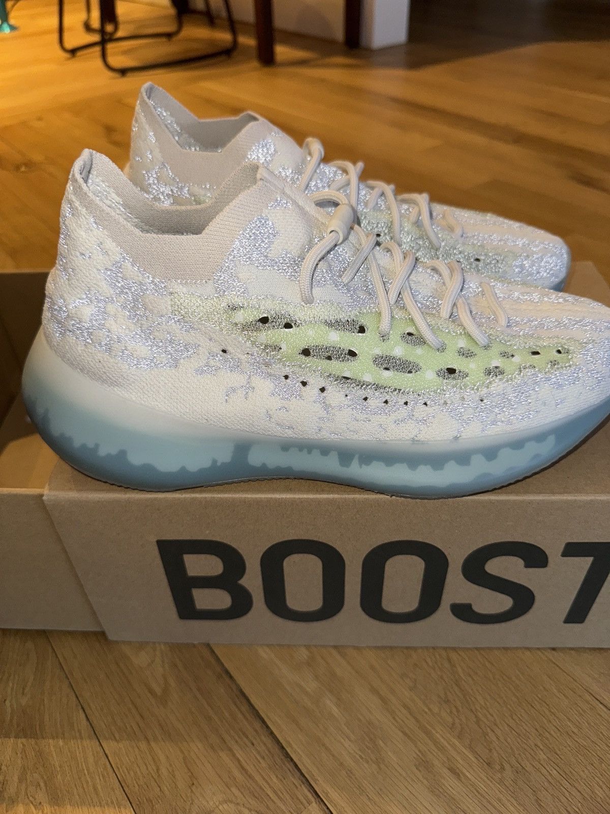 Adidas Adidas Yeezy 380 alien blue size 12.5 GW0304 Size US 12.5 / EU 45-46 - 3 Thumbnail
