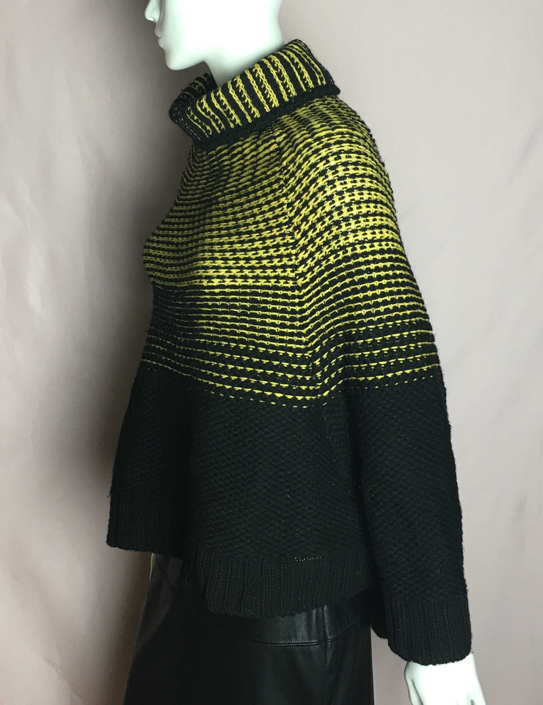 Cop Copine Cop Copine Mike Knit Pullover Sweater Poncho Sz M Size M / US 6-8 / IT 42-44 - 4 Thumbnail