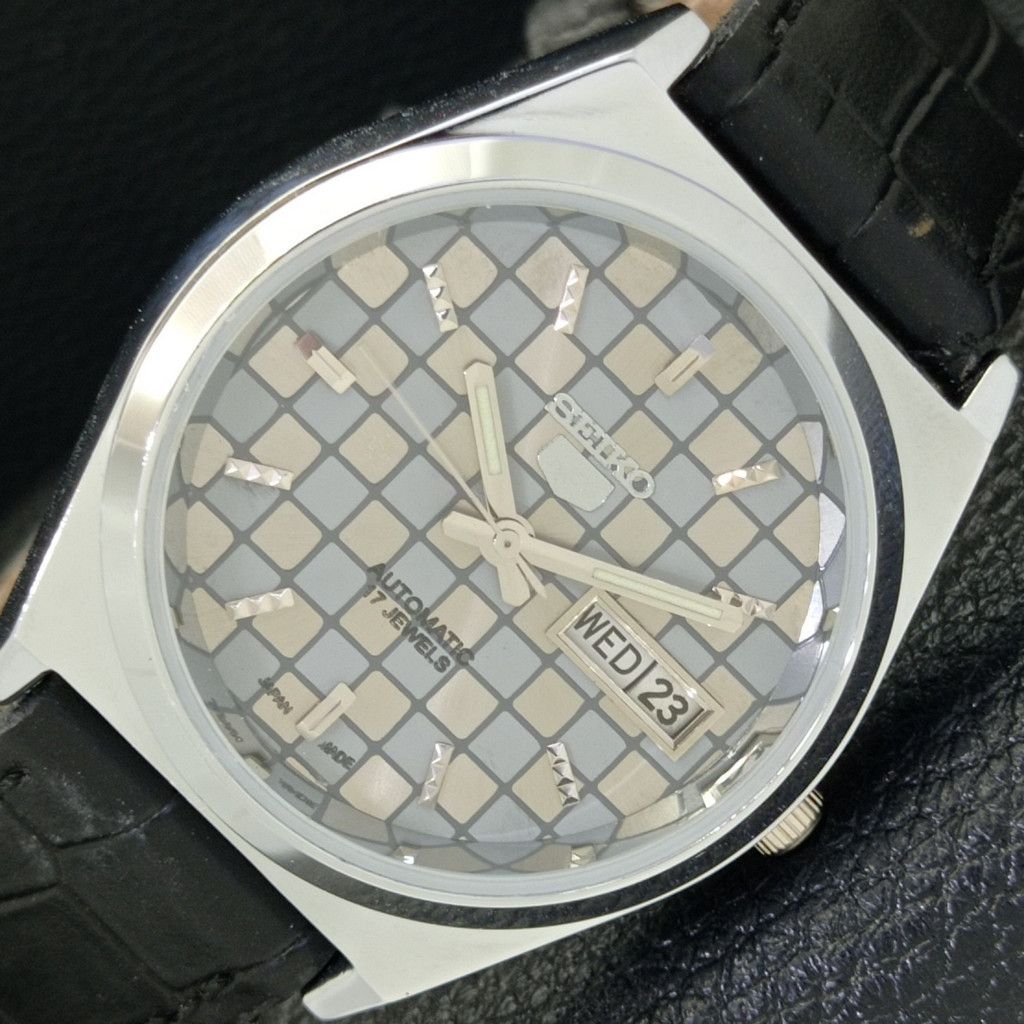 Seiko REFURBISHED VINTAGE SEIKO 5 AUTO JAPAN MENS WATCH a440207 Size 38 - 1 Thumbnail