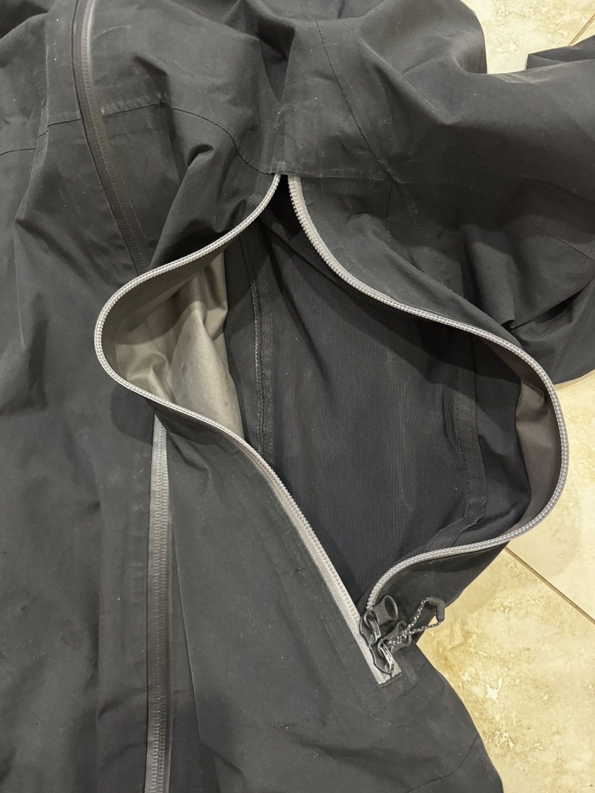 686 686 Mens Large GoreTex Unbound Black Jacket Size US L / EU 52-54 / 3 - 9 Thumbnail