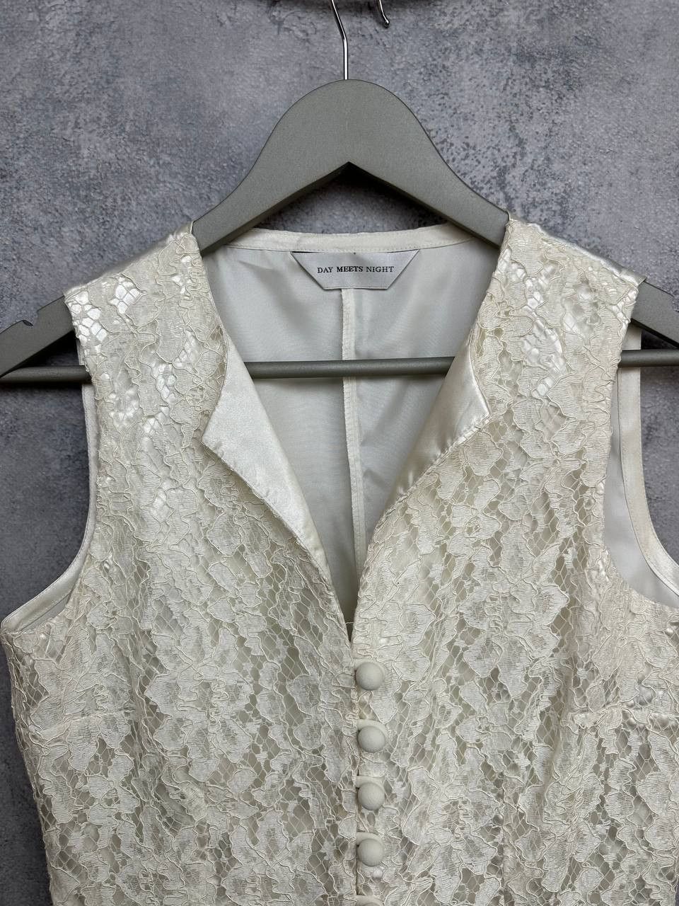 Other Day Meets Night Ivory Lace Vest & Wide Leg Pants Set Elegant Size 28" / US 6 / IT 42 - 7 Thumbnail