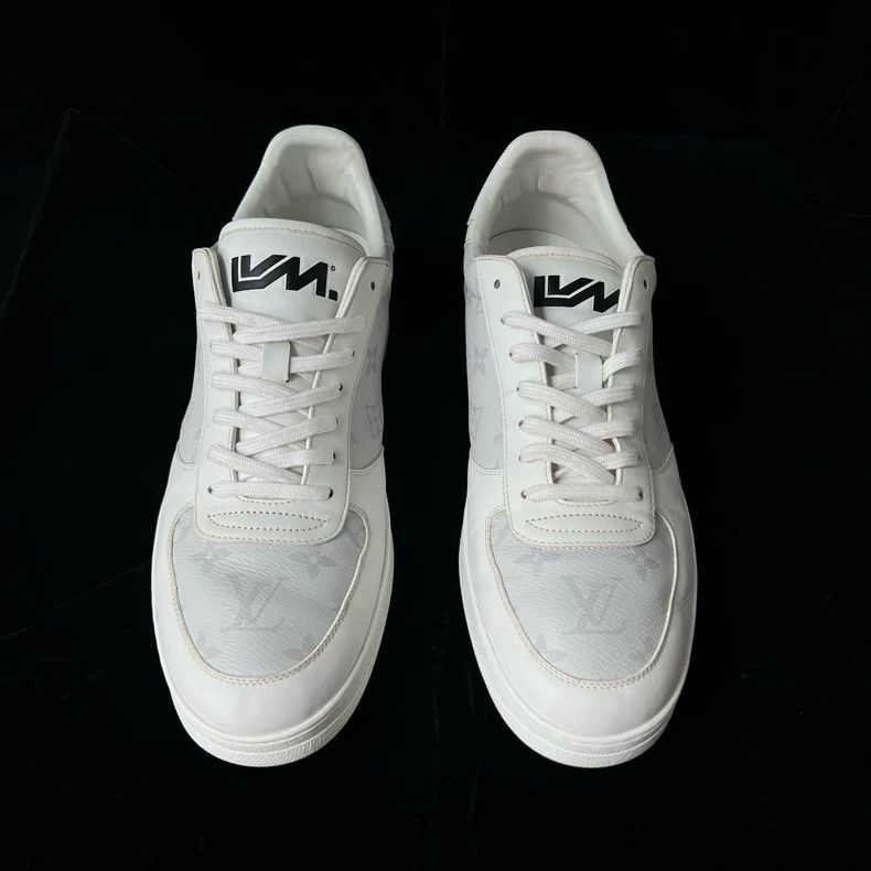 Louis Vuitton Louis Vuitton Classic presbyopic sports board shoes Size US 9.5 / EU 42-43 - 2 Thumbnail