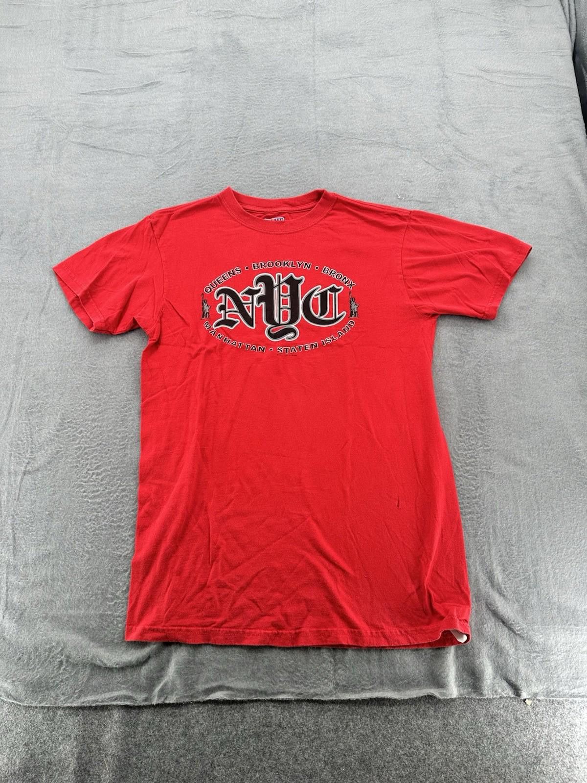 Gildan New York City NYC Graphic T-shirt Red Size US S / EU 44-46 / 1 - 1 Thumbnail