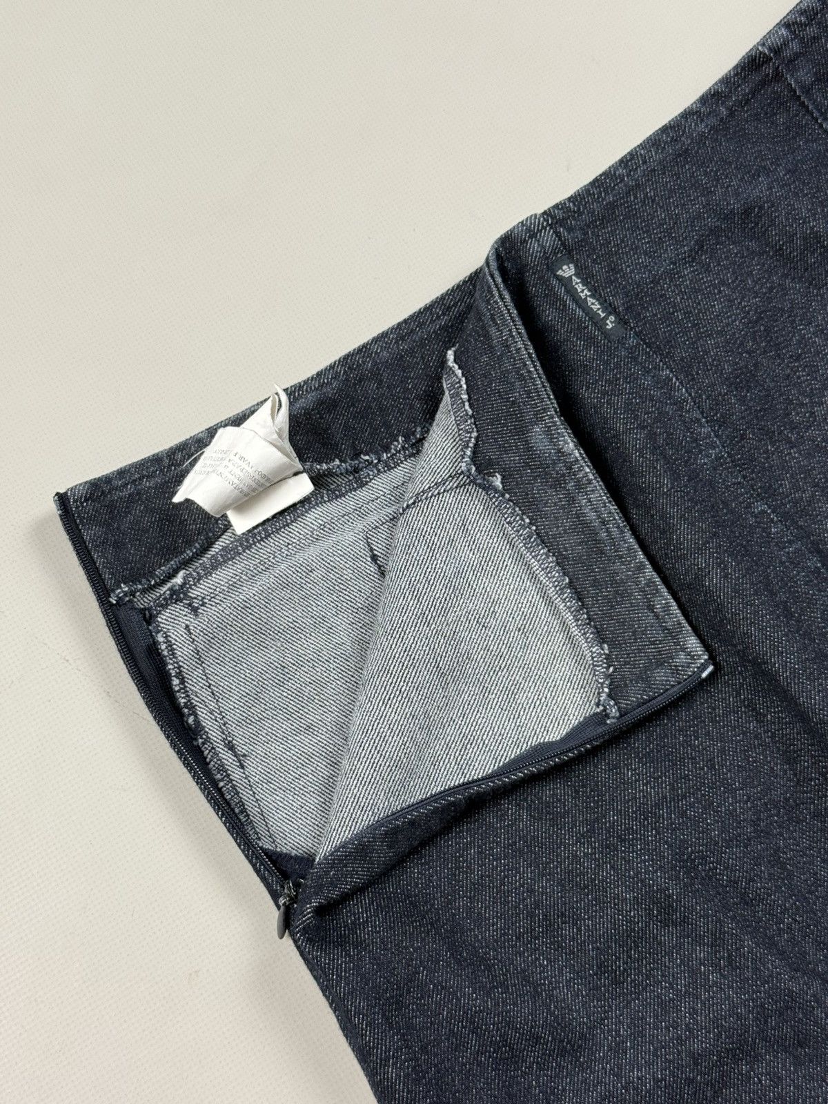 Armani Armani Jeans Vintage 90s Ladies Denim Midi Y2K Skirt Size 32" / US 10 / IT 46 - 18 Thumbnail