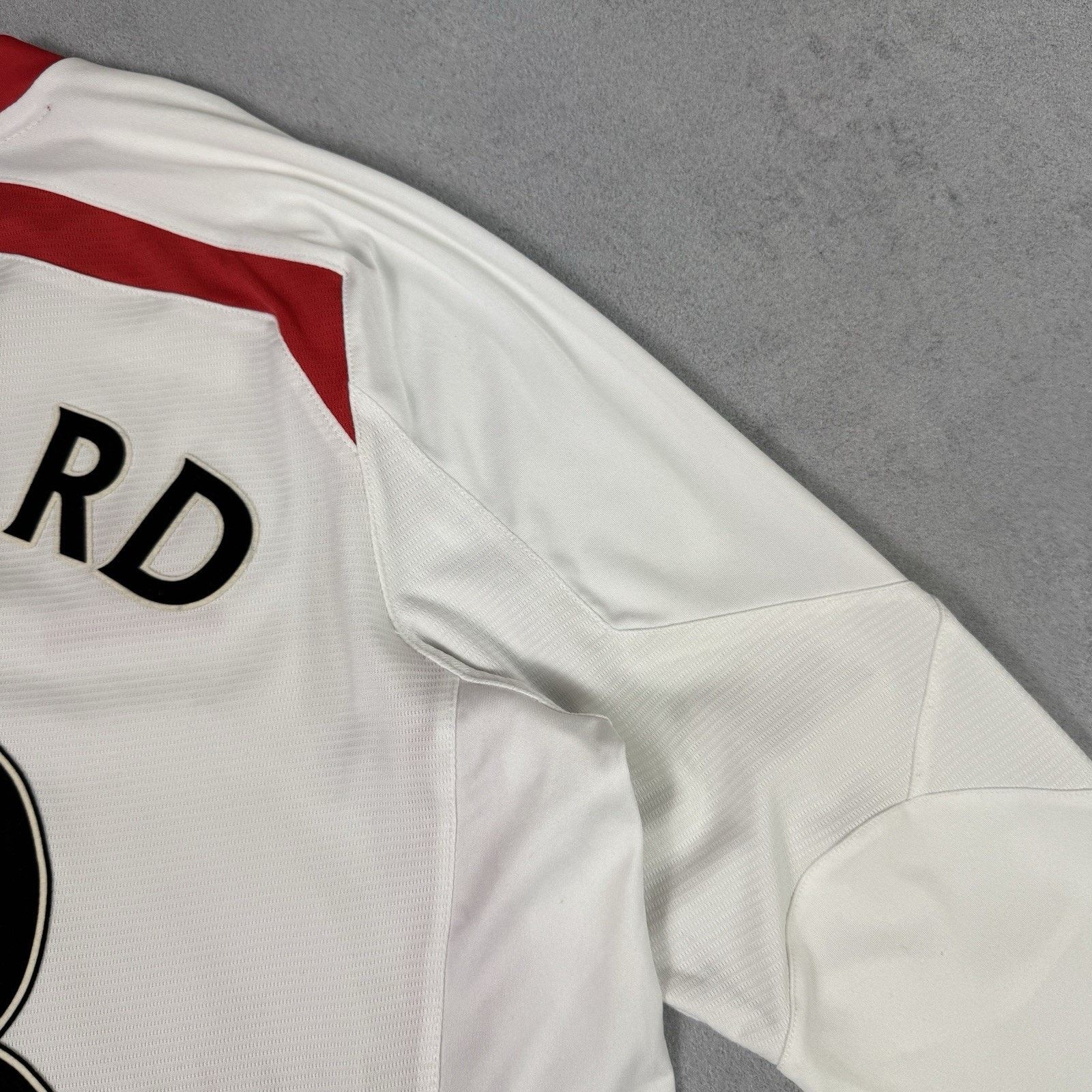 Warrior LIVERPOOL #8 GERRARD Warrior 2013-2014 AWAY JERSEY Size M Size US M / EU 48-50 / 2 - 14 Thumbnail