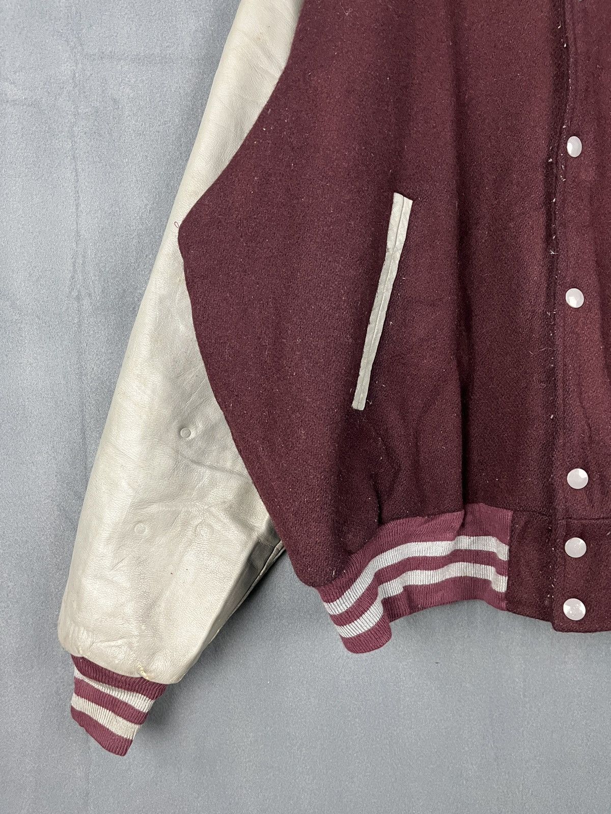 Vintage Vintage Wool Leather Varsity Jacket Clifton Basketball Size US L / EU 52-54 / 3 - 4 Thumbnail
