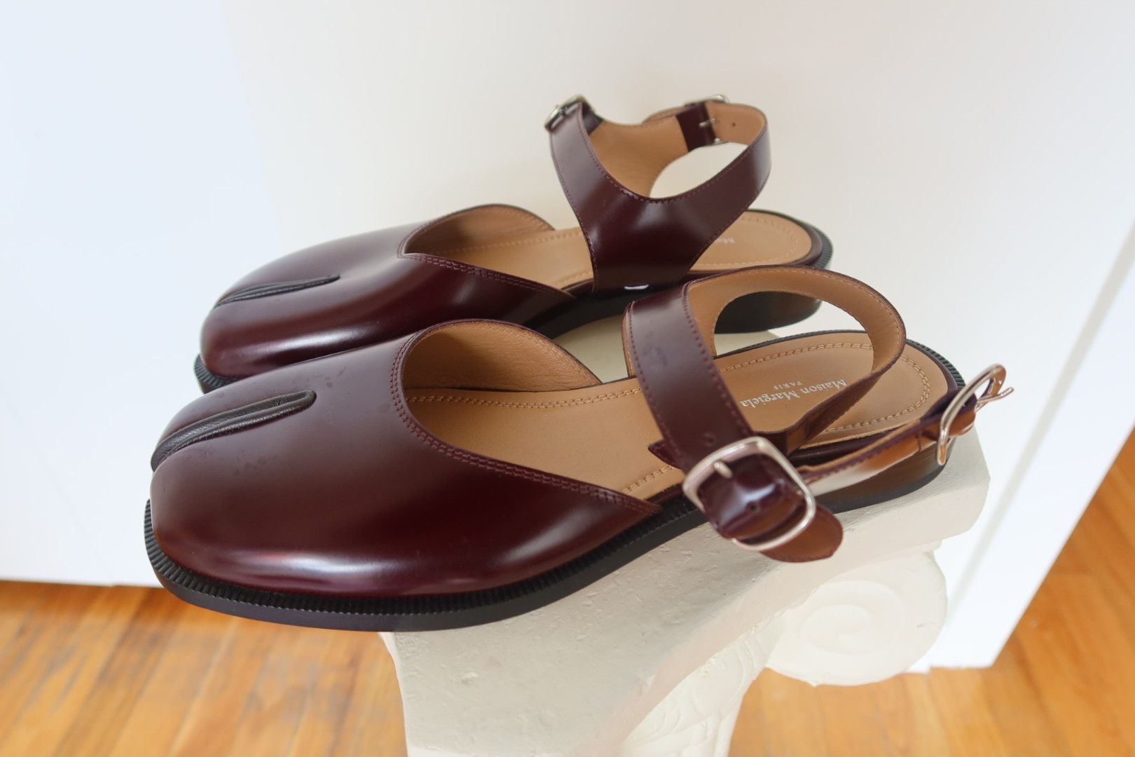 Maison Margiela Margiela Tabi Leather Sandals in Brown Size US 11 / IT 41 - 4 Thumbnail