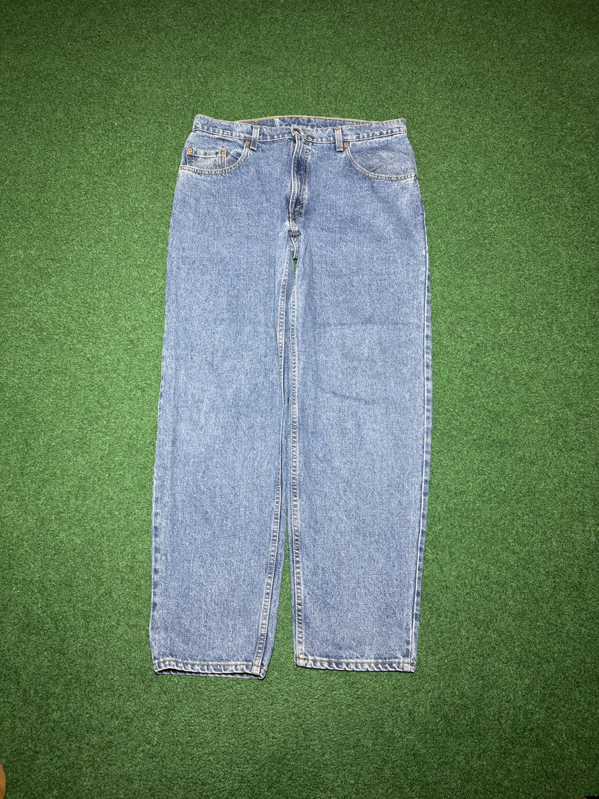 Levi's Vintage Clothing Vintage Levi’s 560 Loose Baggy USA 38x32 Wide Leg Jeans Size US 38 / EU 54 - 4 Thumbnail
