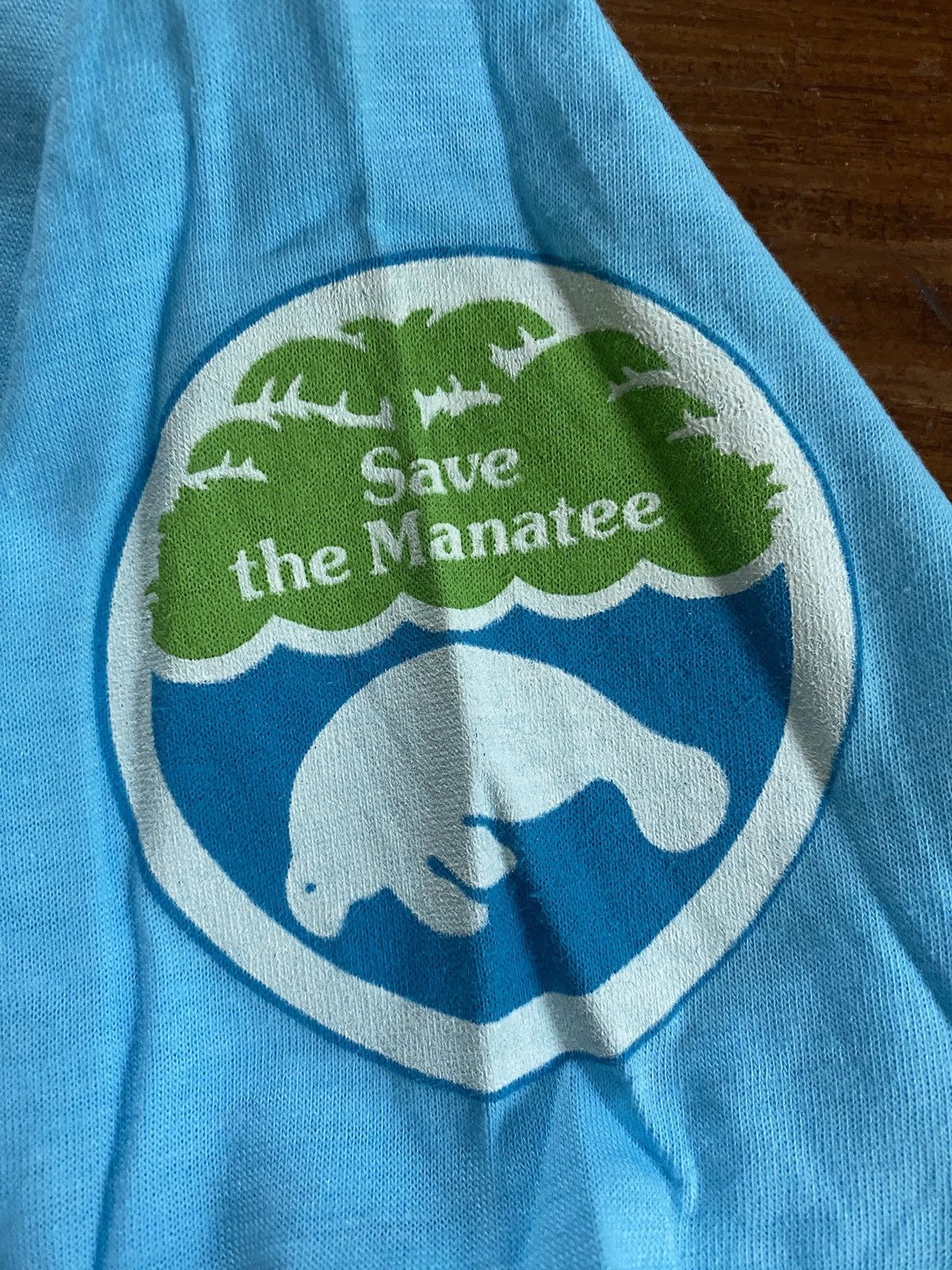 Vintage Vintage ‘86 Save the Manatee Single Stitch Tee Size US S / EU 44-46 / 1 - 9 Thumbnail