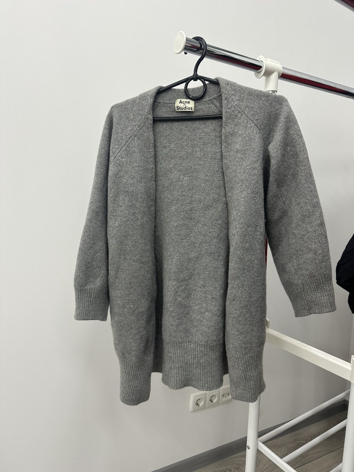 Acne Studios Acne Studios Cashmere Sweater Cardigan Size M / US 6-8 / IT 42-44 - 1 Thumbnail