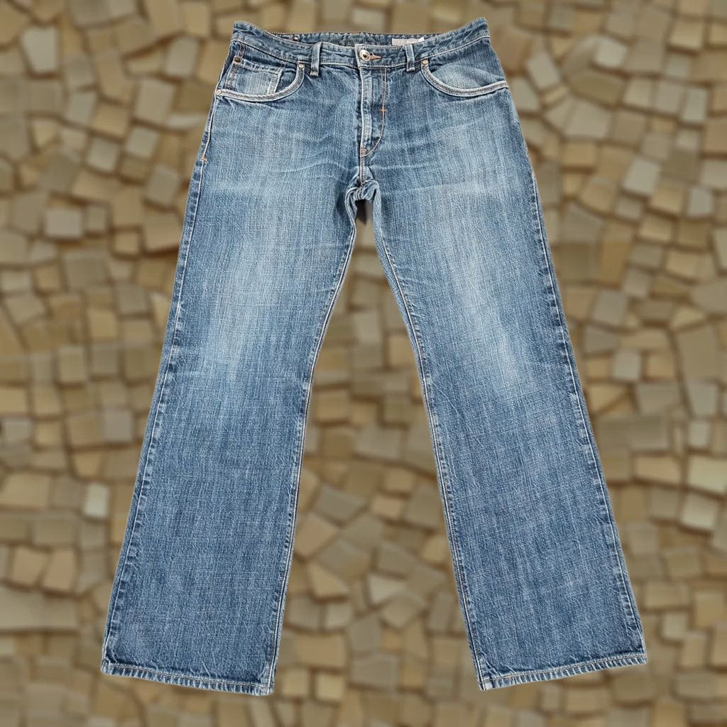 Levi's VINTAGE Levi's Silvertab Bootcut Jeans Blue Denim W36 L32 Men Regular 5-Pocket Zip Fly Distressed 100% Cotton Jeans Mens Back to Y2K Size US 36 / EU 52 - 1 Thumbnail