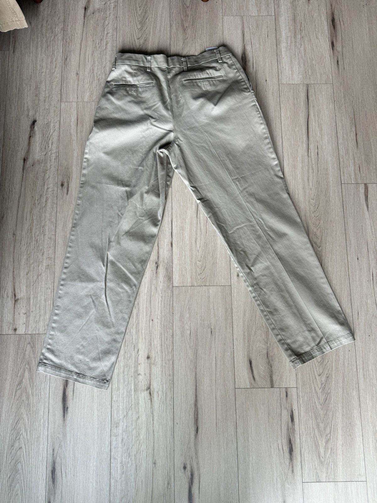 Dockers Relaxed Fit Pleated Dockers Trousers Size US 32 / EU 48 - 3 Thumbnail