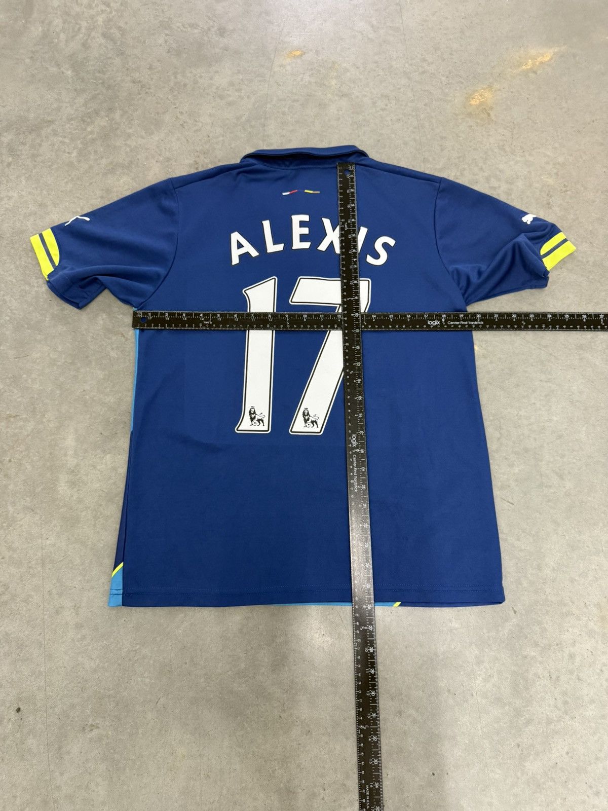 Puma 2014 Arsenal FC Alexis Sanchez Soccer Jersey Blue Puma #17 Size US S / EU 44-46 / 1 - 7 Thumbnail