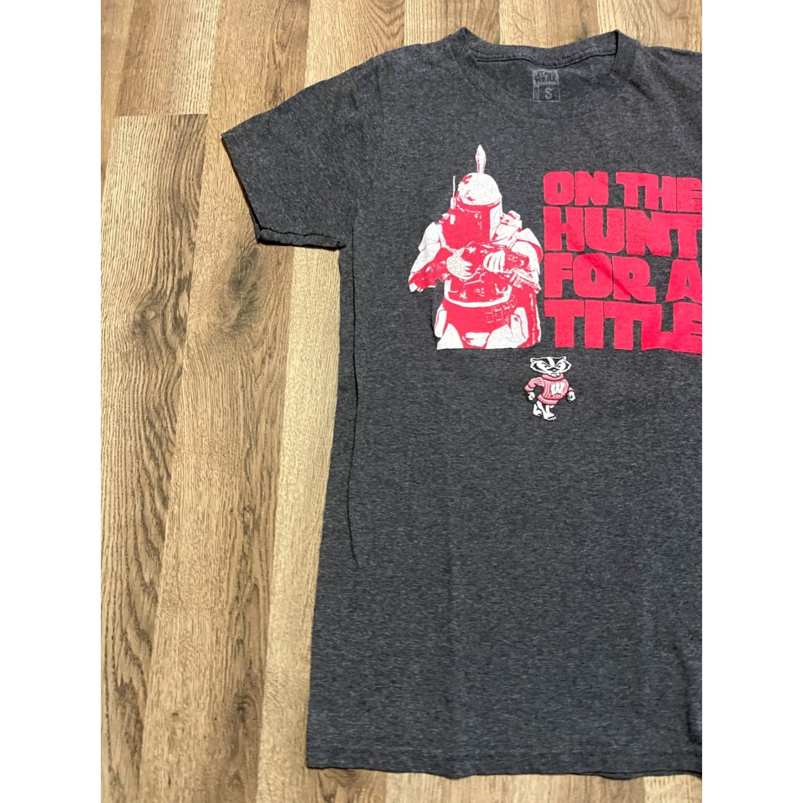 Star Wars VINTAGE Star Wars Shirt Mens Small Black Wisconsin Badger On the Hunt for a Title Shirt Size US S / EU 44-46 / 1 - 3 Thumbnail