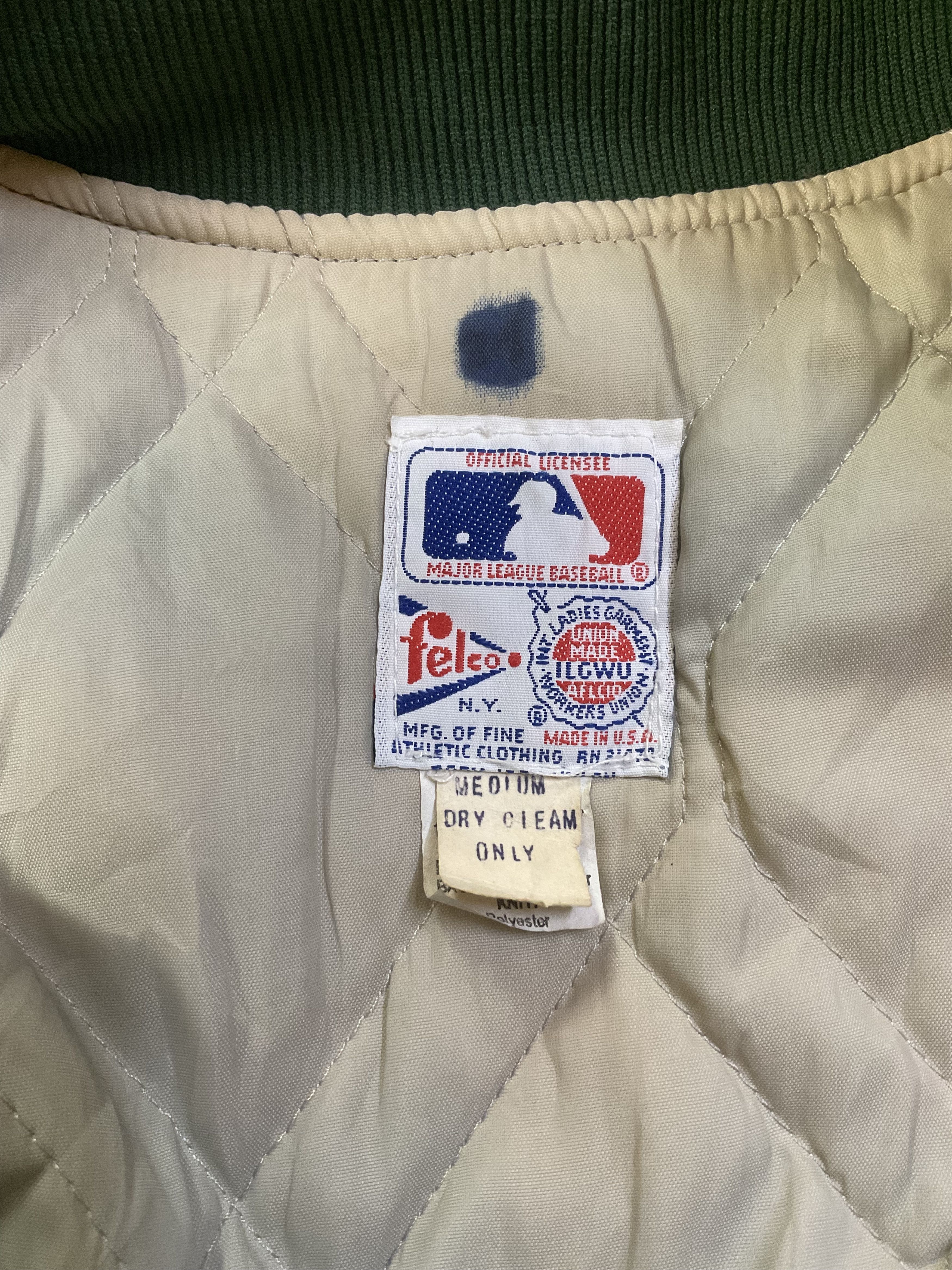 MLB Vintage 90s MLB Oakland Athletics Silver Satin Bomber Jacket Size US M / EU 48-50 / 2 - 9 Thumbnail
