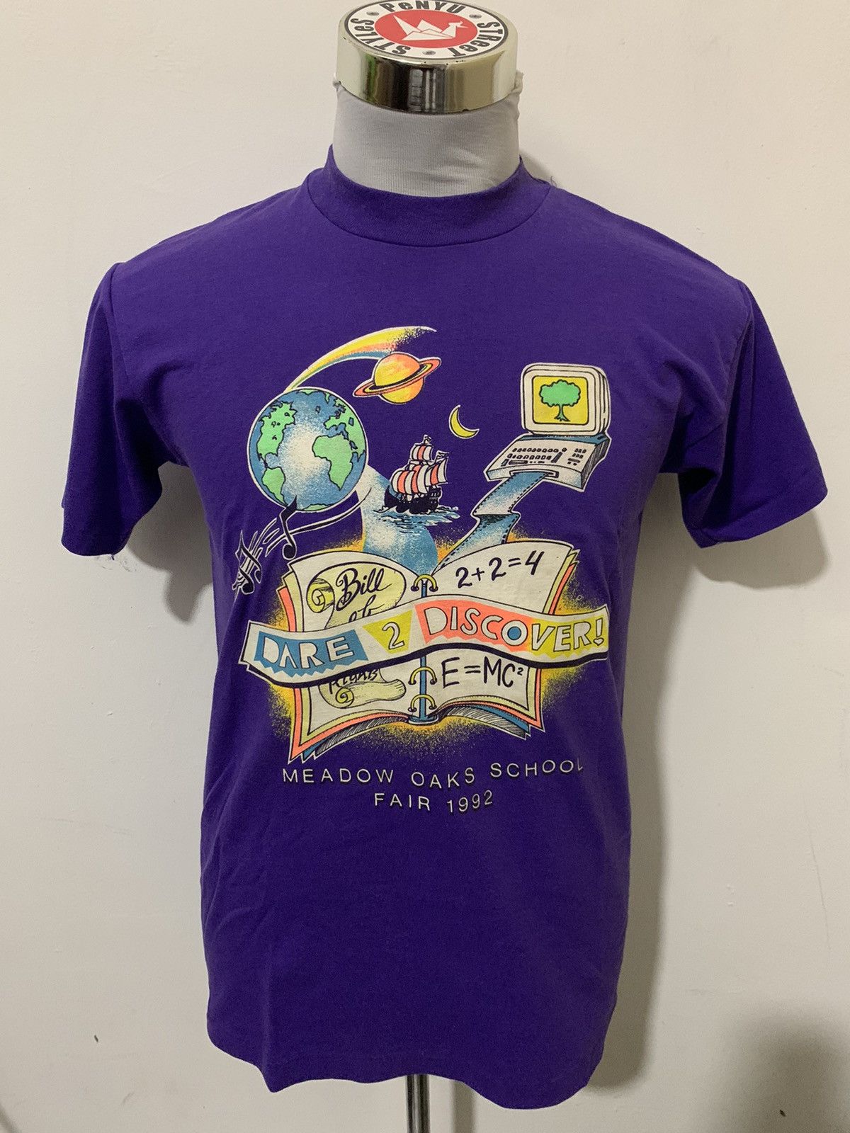 Vintage Dare To Discover Hanes