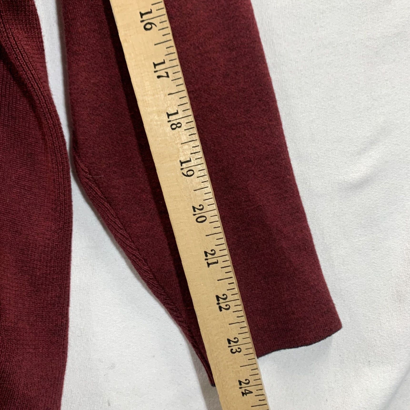 Tommy Bahama Tommy Bahama Sweater Mens Adult Large Pullover Crew Neck Long Sleeve Lightweight Silk Blend Red Maroon Casual Logo Size US L / EU 52-54 / 3 - 6 Thumbnail