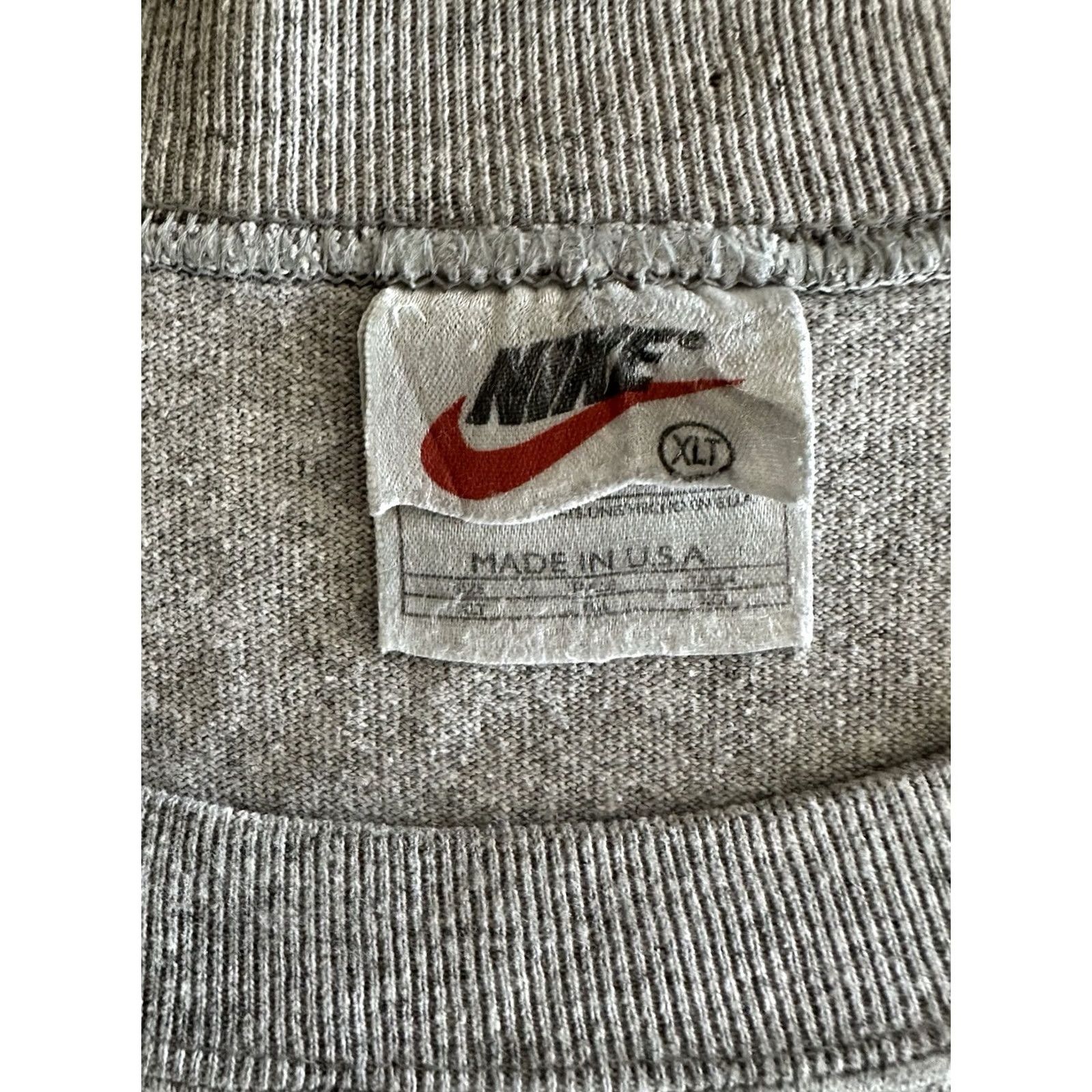 Nike VINTAGE Nike Gray Swoosh Tank Top Mens XXL Made In USA Embroidered Swoosh 90s Size US XL / EU 56 / 4 - 3 Thumbnail
