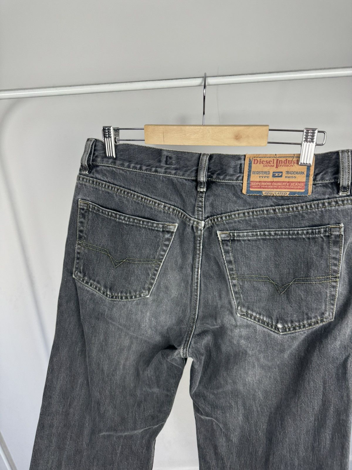 Diesel Diesel Industry Denim Division Distressed Jeans Italy W32 Size US 32 / EU 48 - 8 Thumbnail