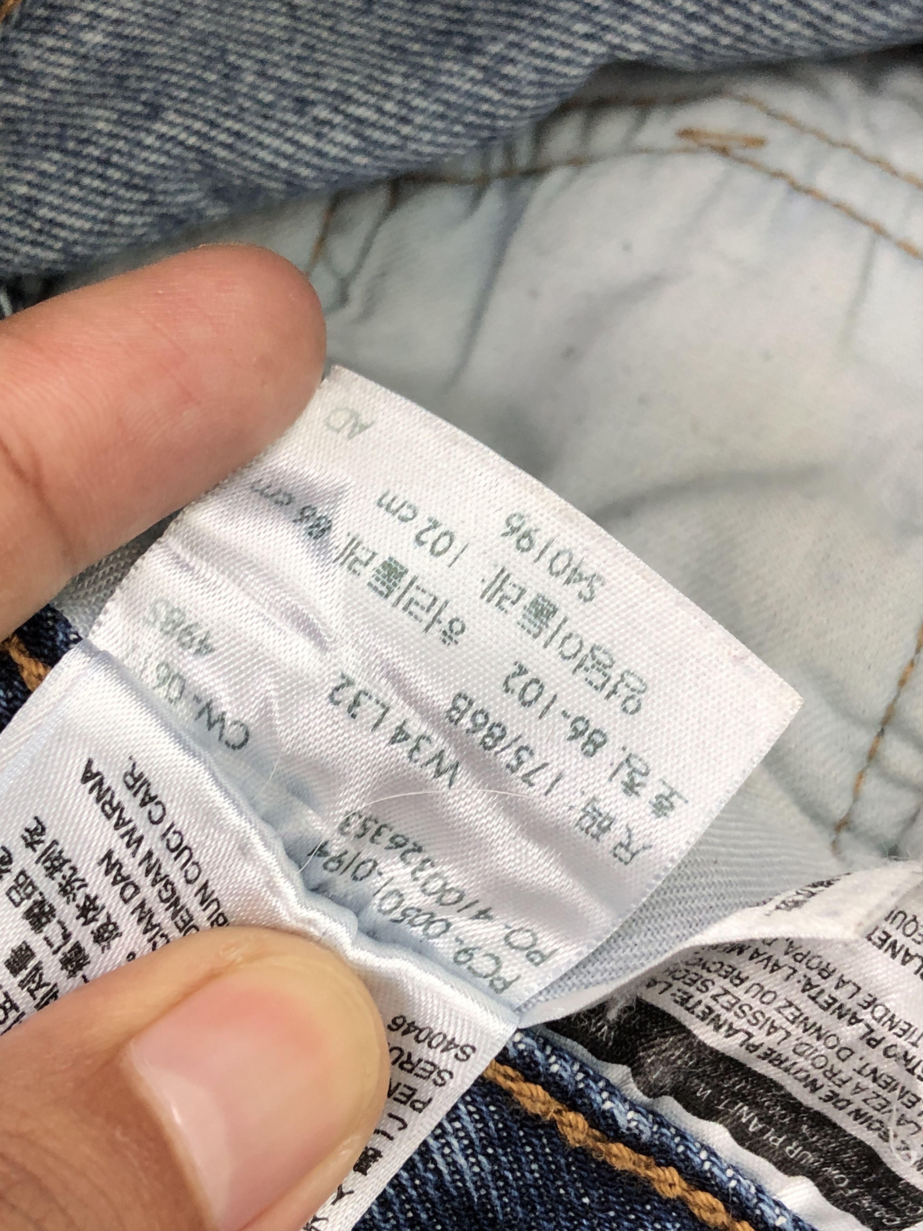 Levi's × Vintage Distressed Vintage Levi's 501 Blue Denim Jeans Size US 32 / EU 48 - 9 Thumbnail