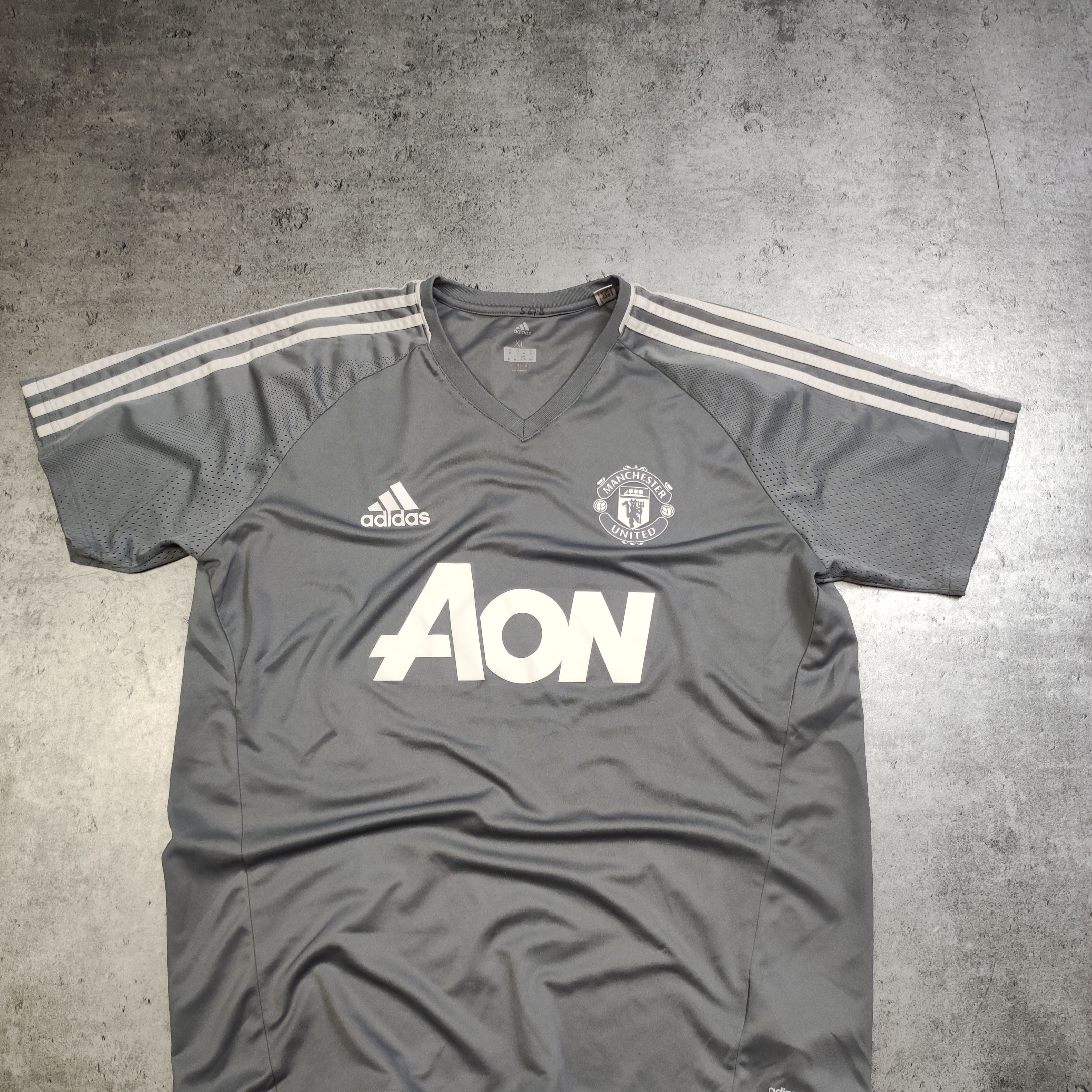 Adidas RARE Adidas Manchester United Training AdiZero Football Kit Size US XL / EU 56 / 4 - 2 Thumbnail