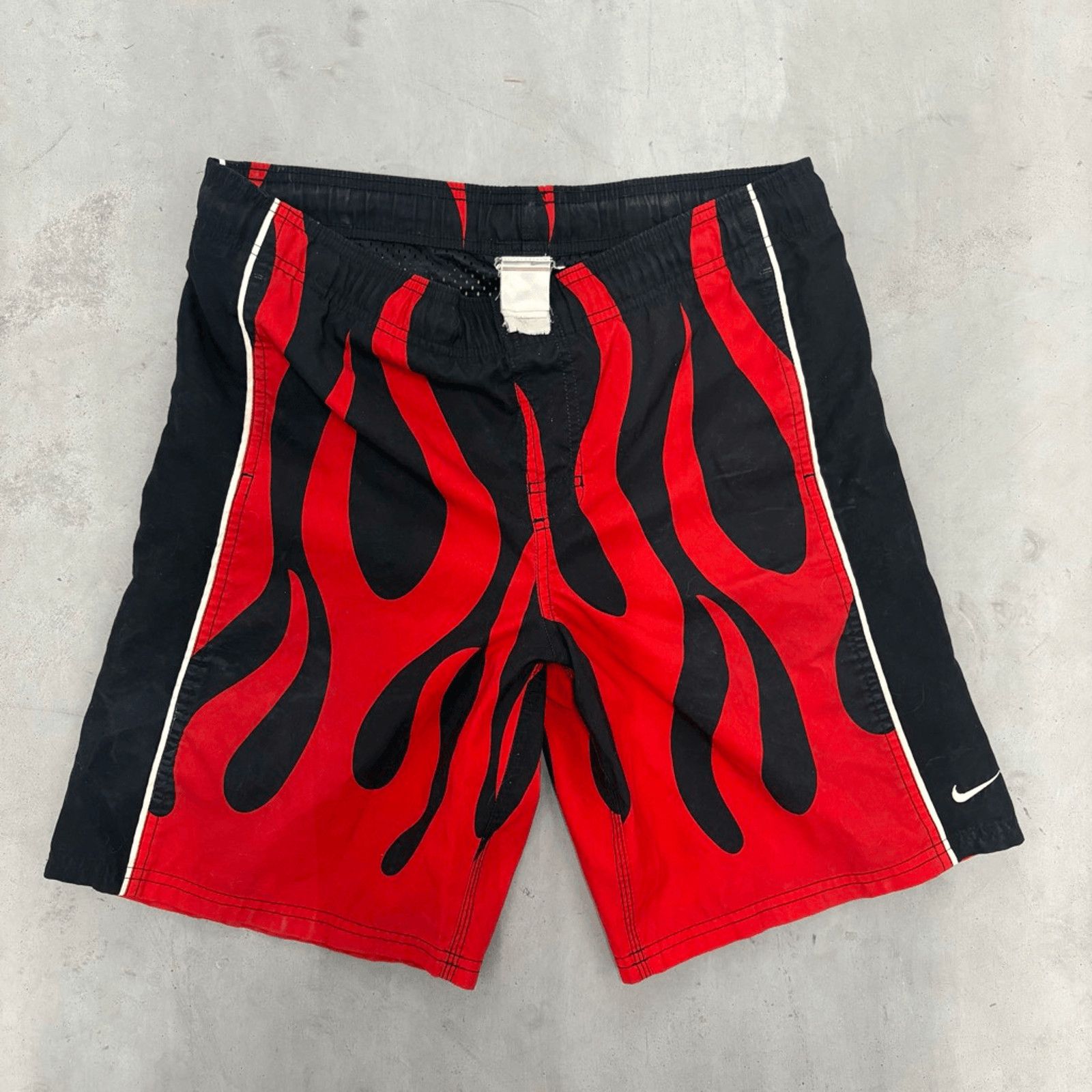 Nike Vintage Y2K Nike Silver Tag Flame Adjustable Shorts Size US 33 - 1 Thumbnail