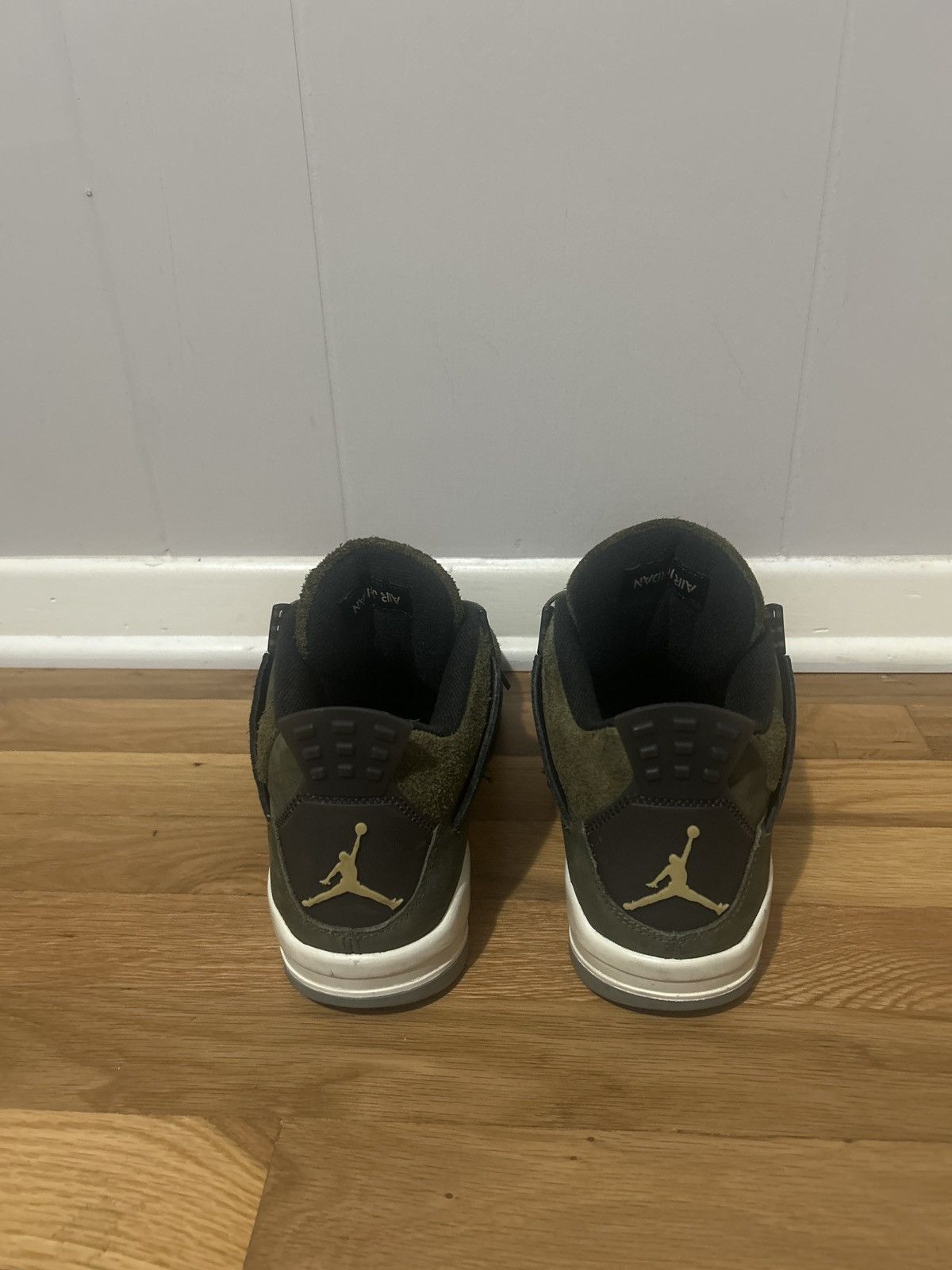 Jordan Brand Air Jordan 4 Retro SE Craft 'Olive Size US 9.5 / EU 42-43 - 4 Thumbnail