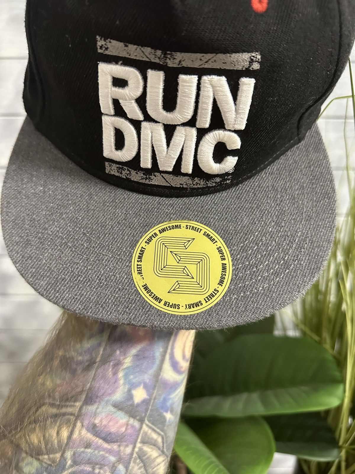 Rap Tees Rare Cap RUN DMC 2016 Rap It’s Like That Y2K Style. Size ONE SIZE - 3 Thumbnail