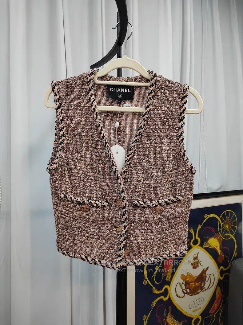 Chanel Chanel Tweed coarsely woven vest Size XS / US 0-2 / IT 36-38 - 1 Thumbnail