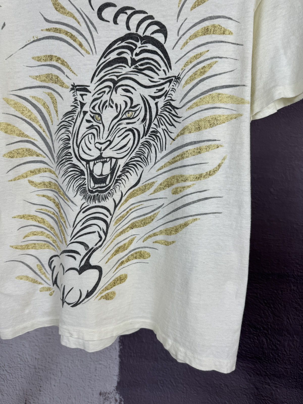 Vintage Vintage 90s single stitch double side Tiger print tee shirt Size US S / EU 44-46 / 1 - 5 Thumbnail