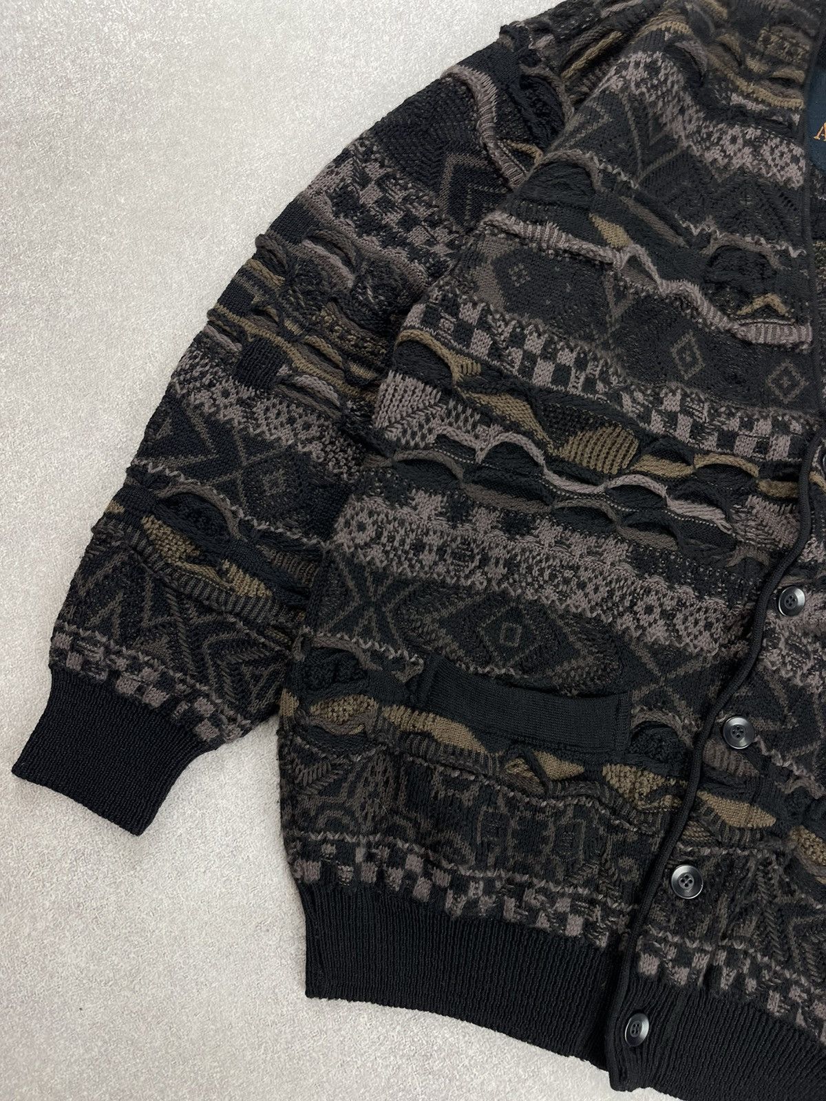 Coogi × Vintage Vintage Coogi Soul of Australia Knit Sweater Cardigan Size US XL / EU 56 / 4 - 3 Thumbnail