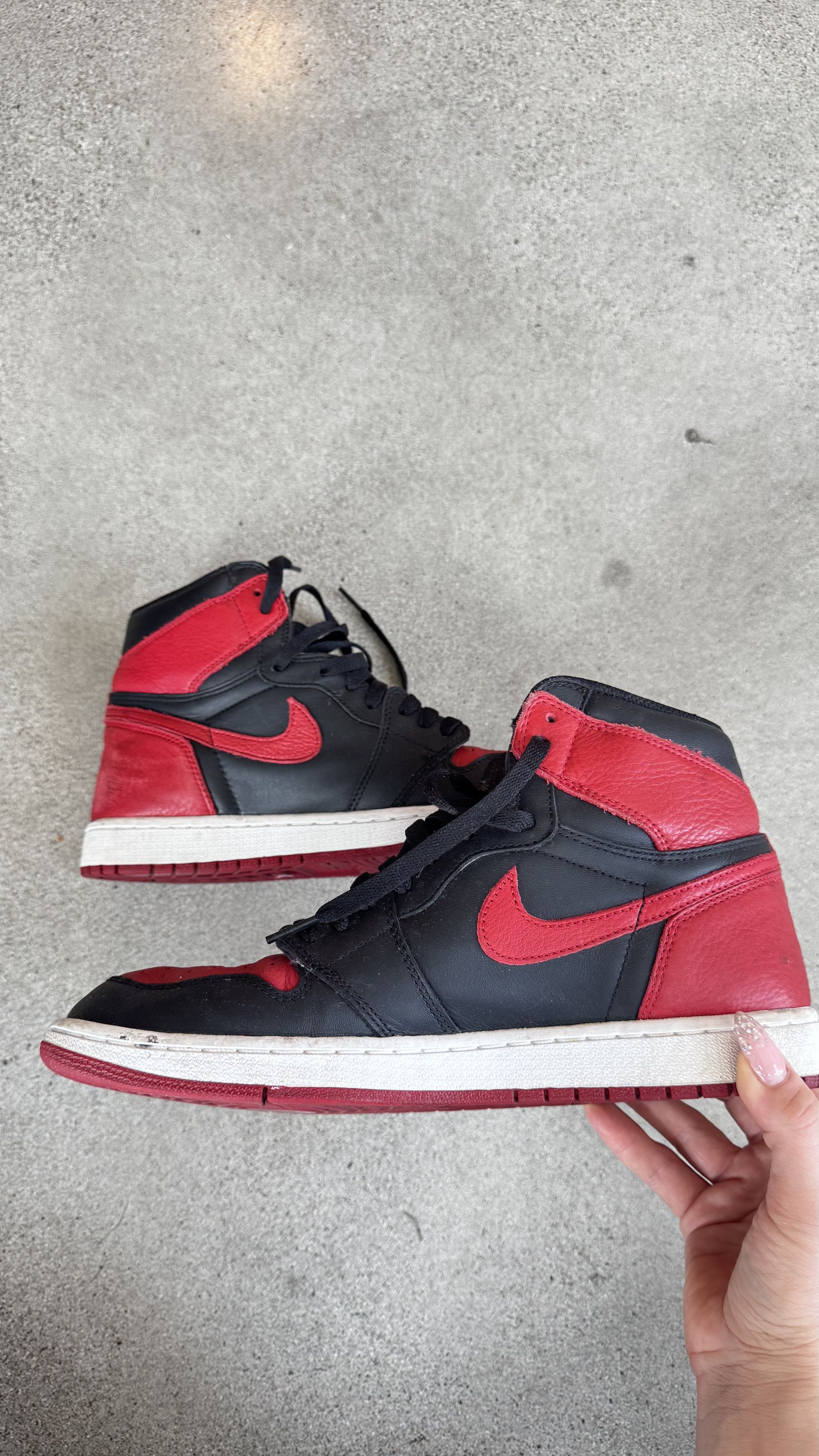 Nike Nike Air Jordan 1 Retro High “Bred / Banned” (2016) Size US 11 / EU 44 - 5 Thumbnail