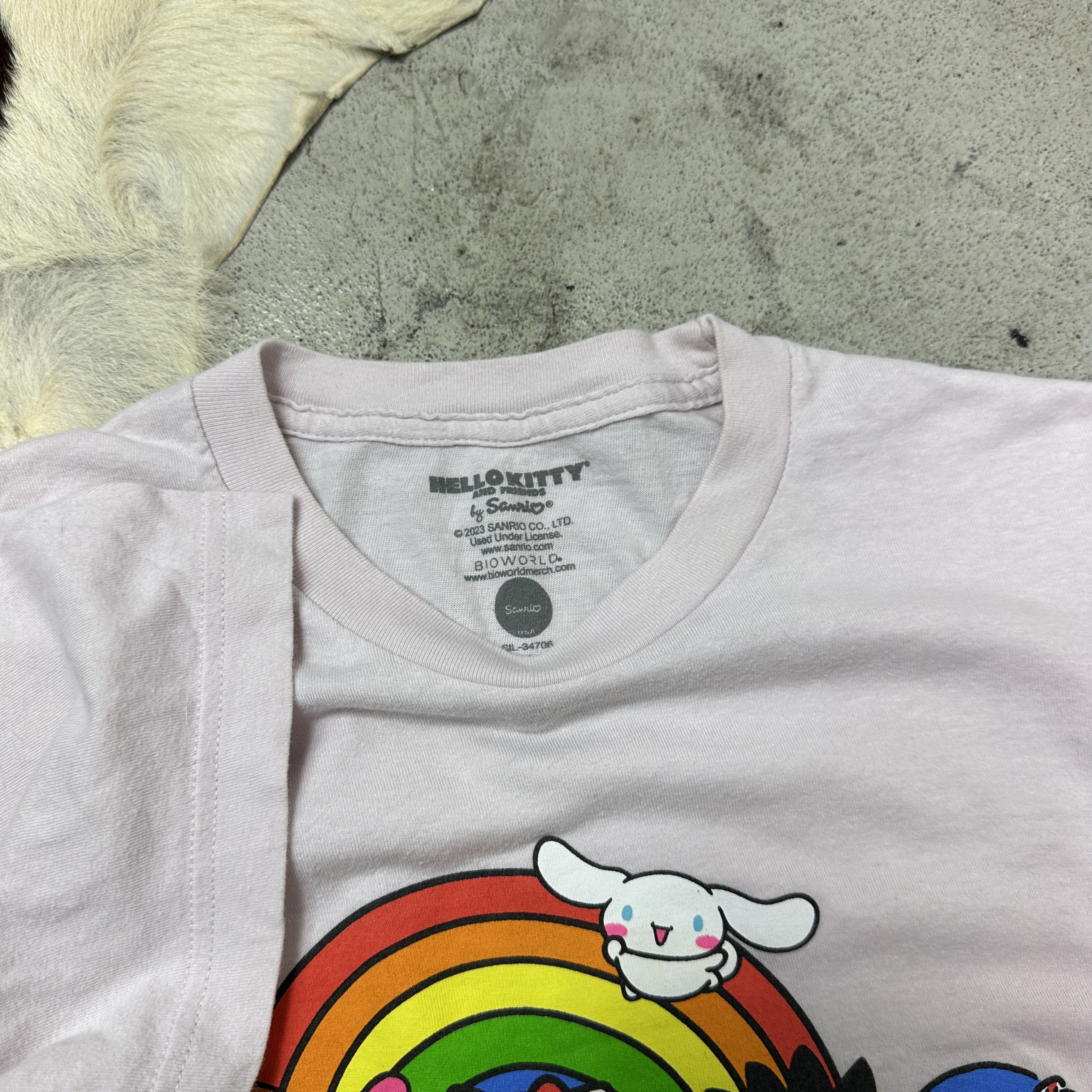Vintage Vintage Streetwear Printed Fitted Hello Kitty T-shirt Y2K Size US M / EU 48-50 / 2 - 4 Thumbnail