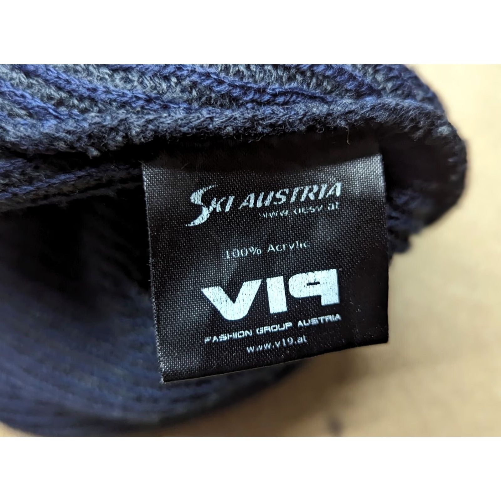Vintage VINTAGE v19 Ski Austria Beanie Hat One Size Blue Ribbed Stretch Size ONE SIZE - 7 Thumbnail