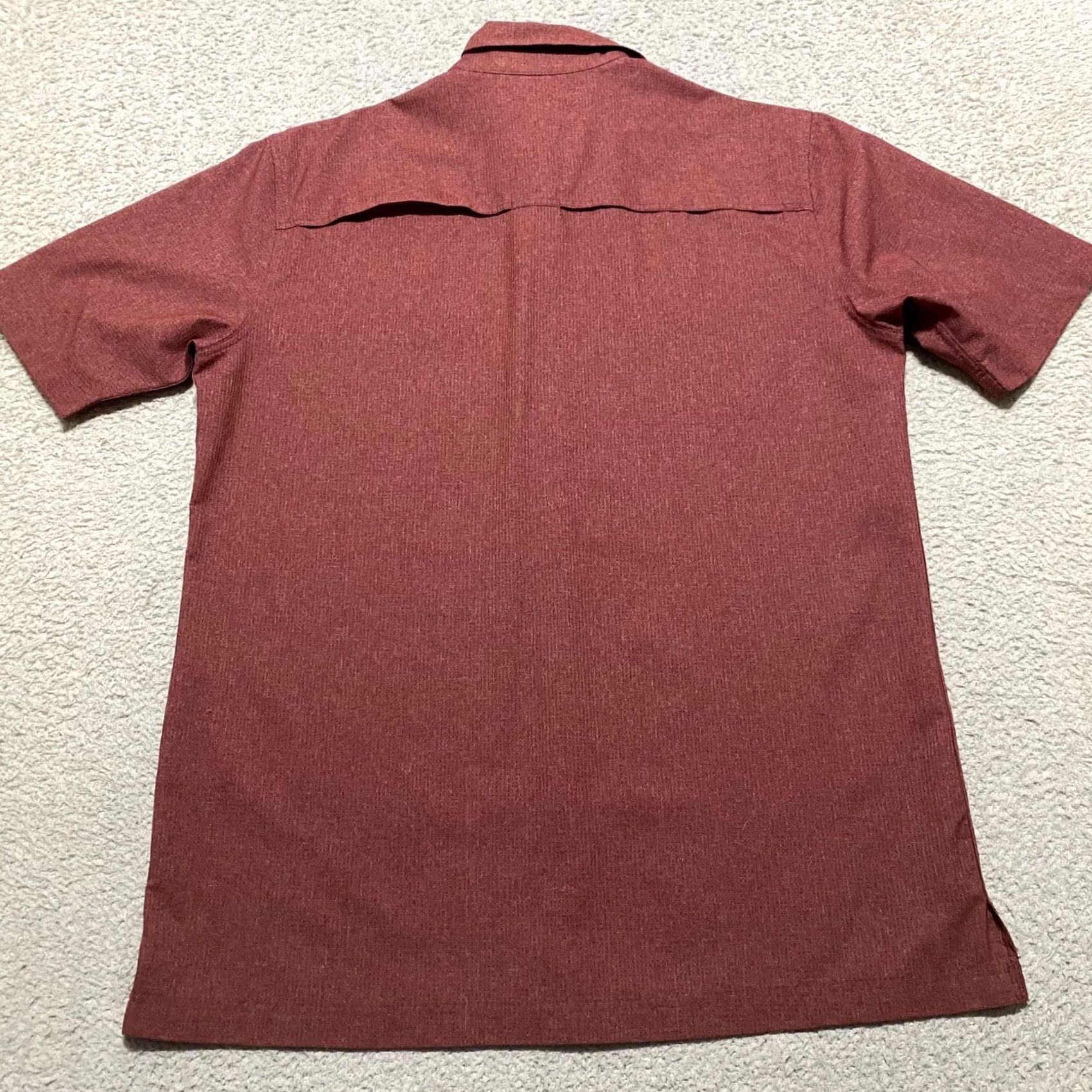 Croft & Barrow Croft & Barrow Mens Small Shirt Red Button-Front Quick Dry Vented Outdoor Size US S / EU 44-46 / 1 - 2 Thumbnail